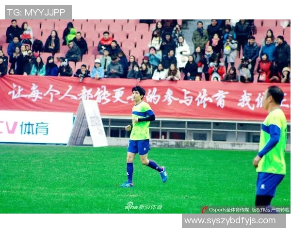 足球明星魅力瞬间高清图片展现他们的风采与个性